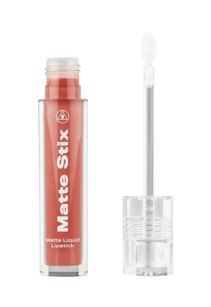MISSGUIDED Matte Stix Liquid Lipstick – 7 Bold Shades | Longwear, Lightweight, Matte Finish