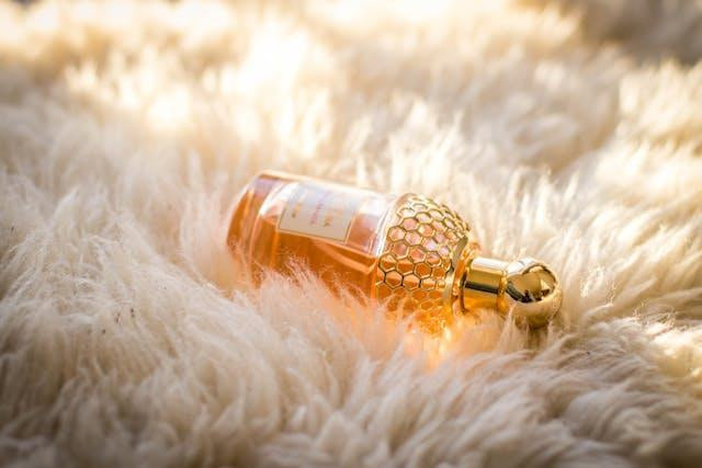 Embracing Scents for Summer: A Guide to Refreshing Feminine Fragrance Notes Beauty Scent