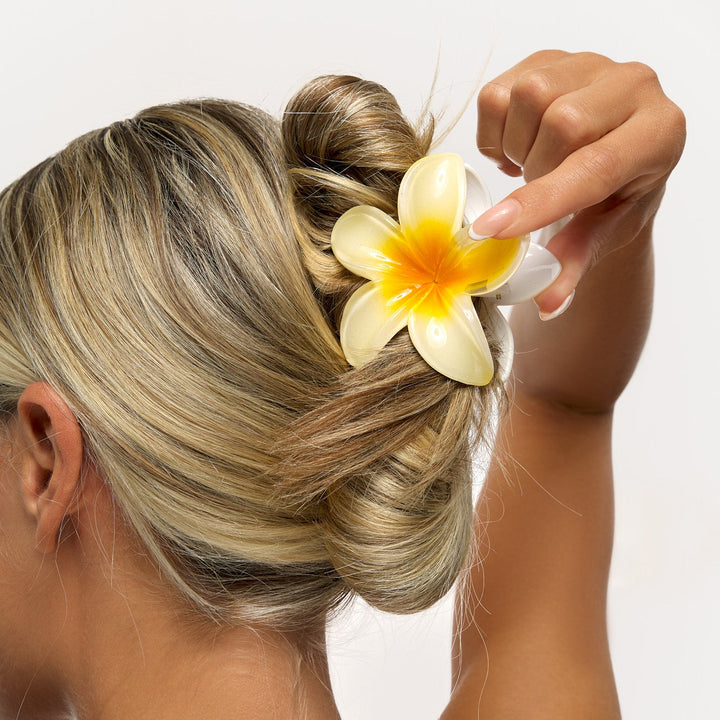 Brushworks Tropical Flower Claw Clips 3pcs